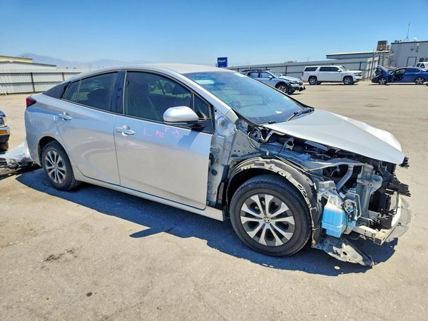 2020 TOYOTA PRIUS