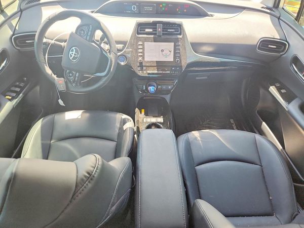 2020 TOYOTA PRIUS