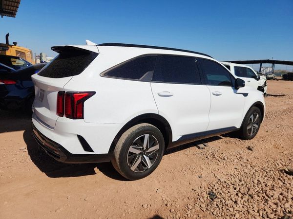 2023 KIA SORENTO S
