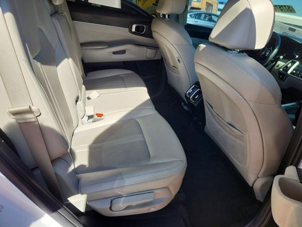 2023 KIA SORENTO S