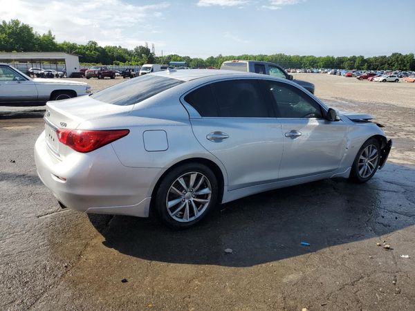 2015 INFINITI Q50