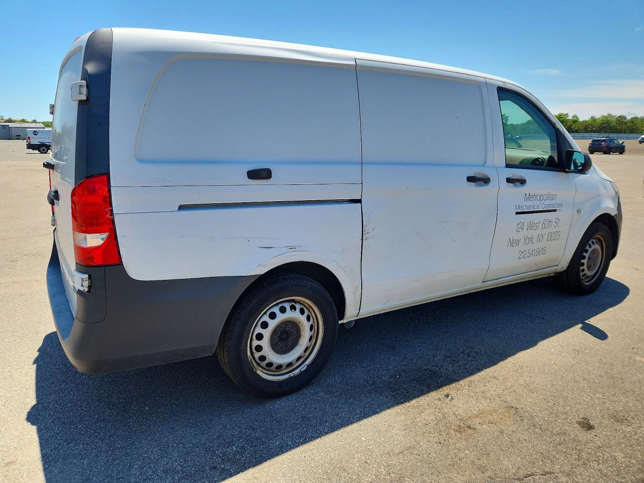 2016 MERCEDES-BENZ METRIS