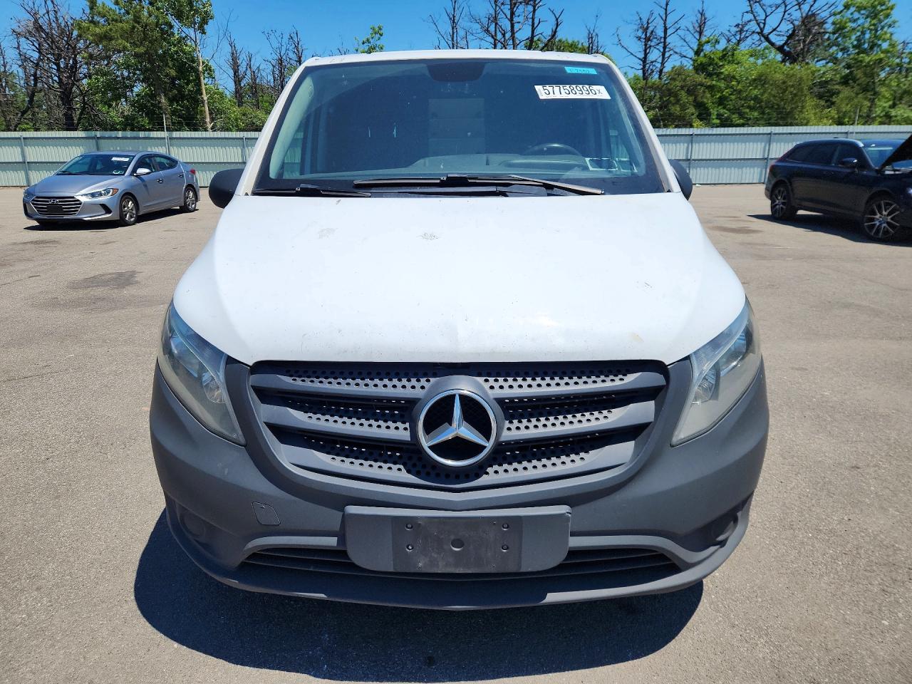 2016 MERCEDES-BENZ METRIS