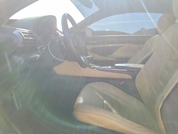 2016 LEXUS RC 200t