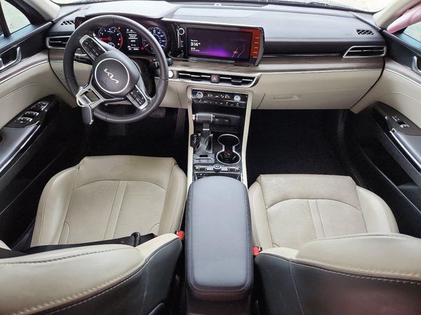 2022 KIA K5 EX