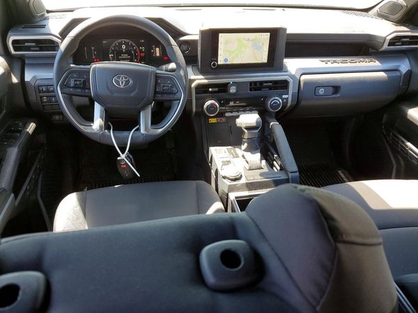 2025 TOYOTA TACOMA