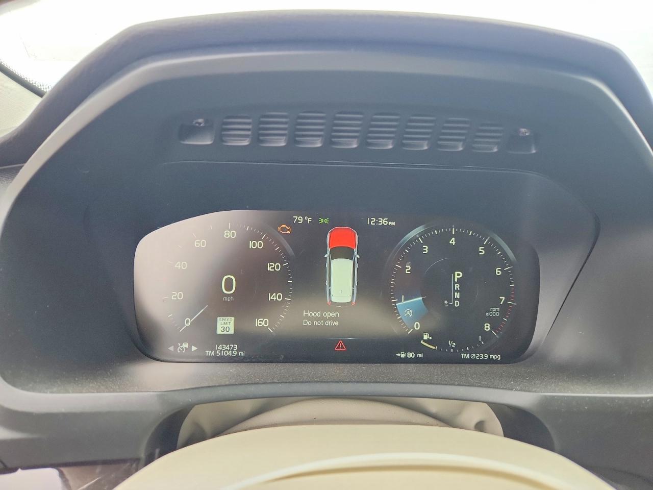 2018 VOLVO XC90 Momentum