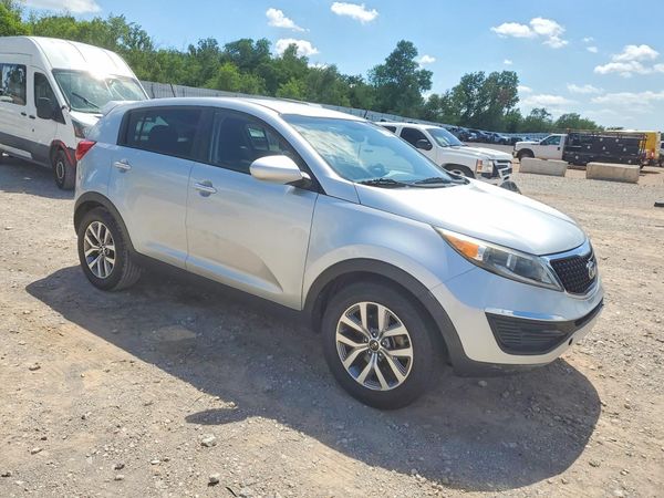 2015 KIA SPORTAGE GL - Middle-low