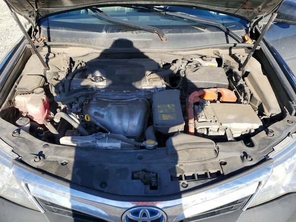 2013 TOYOTA CAMRY SOLA Hybrid