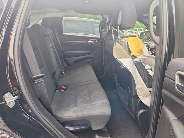 2019 JEEP GRAND CHEROKEE LAREDO 4X4