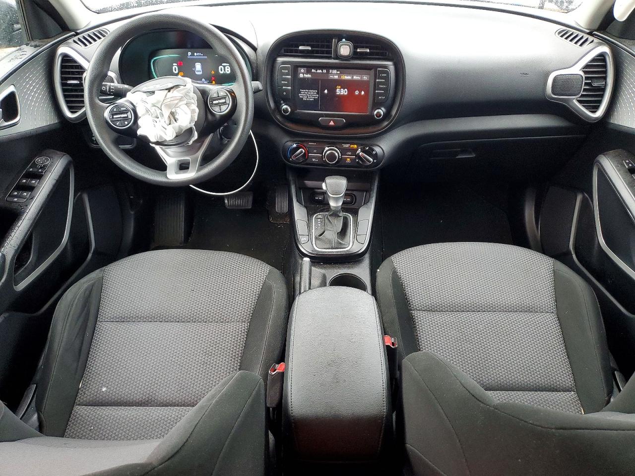 2023 KIA SOUL LX, S