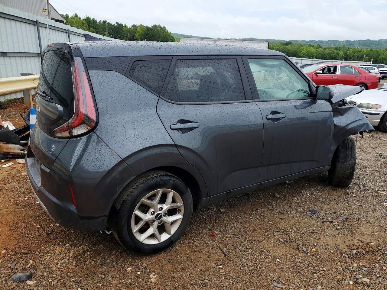 2023 KIA SOUL LX, S