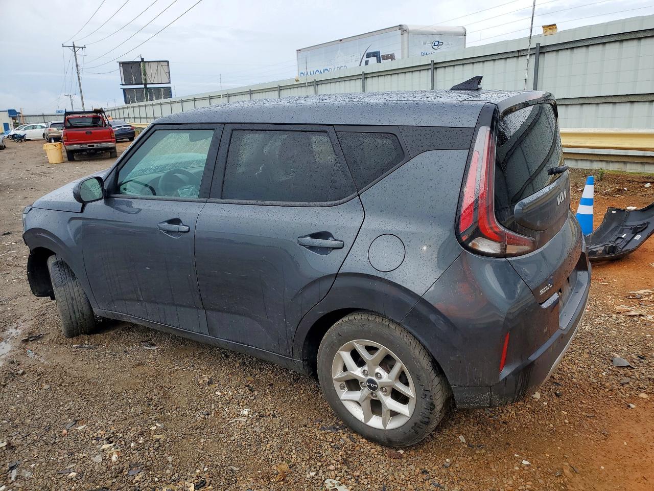 2023 KIA SOUL LX, S