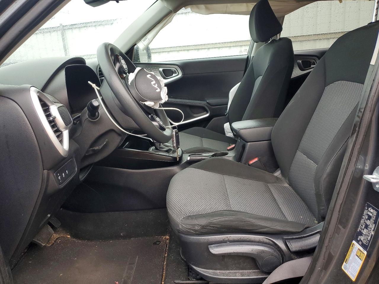 2023 KIA SOUL LX, S