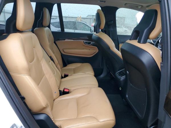 2016 VOLVO XC90 SV42 Momentum