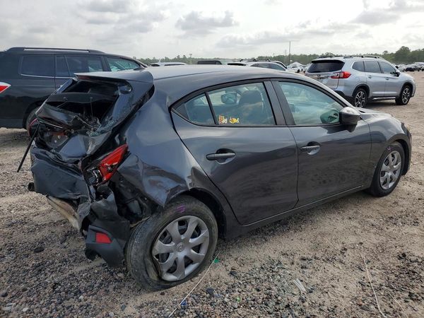 2016 MAZDA 3 SV/Base