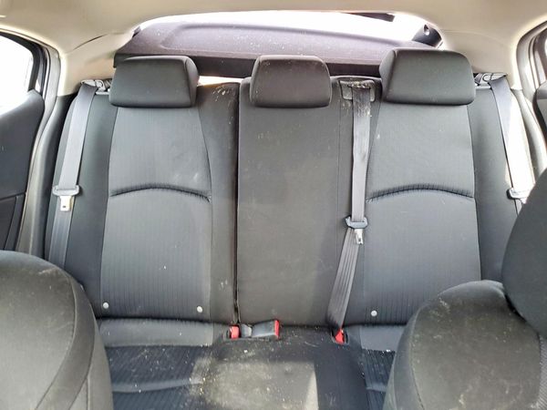 2016 MAZDA 3 SV/Base