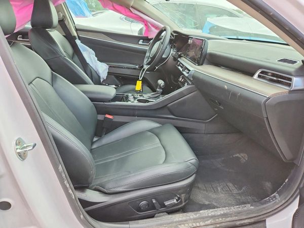 2023 KIA K5 EX