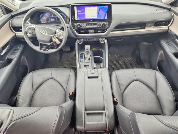 2024 TOYOTA GRAND HIGHLANDER HYBRID