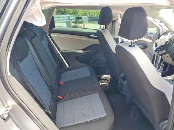 2025 VOLKSWAGEN TAOS S