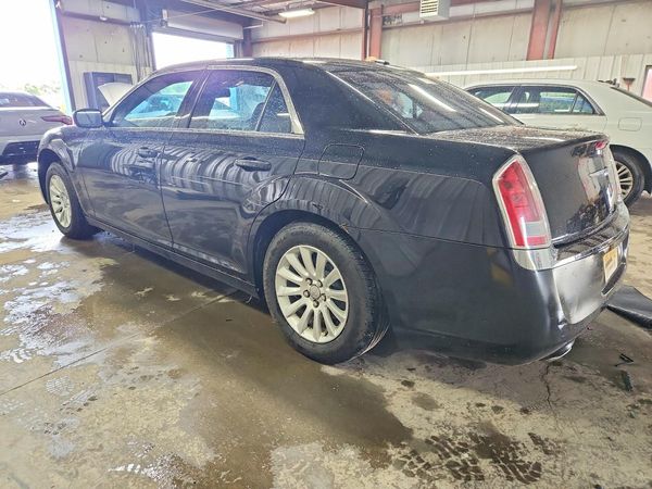 2012 CHRYSLER 300 Base/Limited
