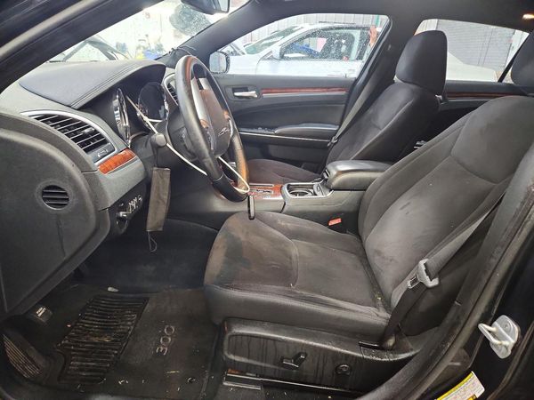2012 CHRYSLER 300 Base/Limited