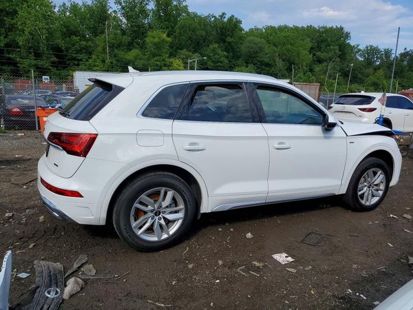 2023 AUDI Q5 S Line quattro Premium