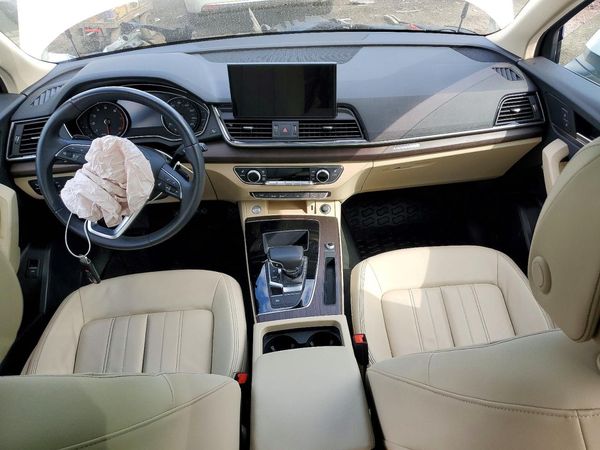 2023 AUDI Q5 S Line quattro Premium