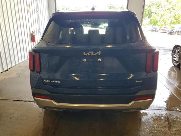 2024 KIA SORENTO S