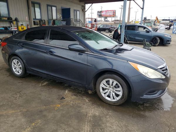 2013 HYUNDAI SONATA