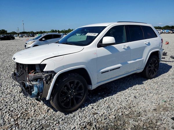 2020 JEEP GRAND CHEROKEE Laredo
