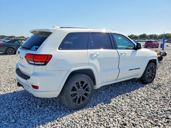 2020 JEEP GRAND CHEROKEE Laredo