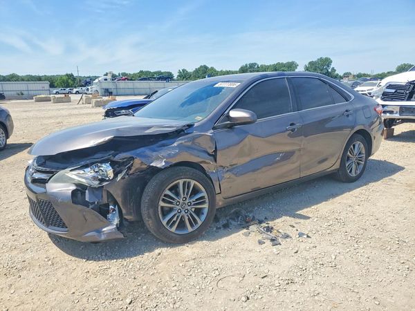 2015 TOYOTA CAMRY