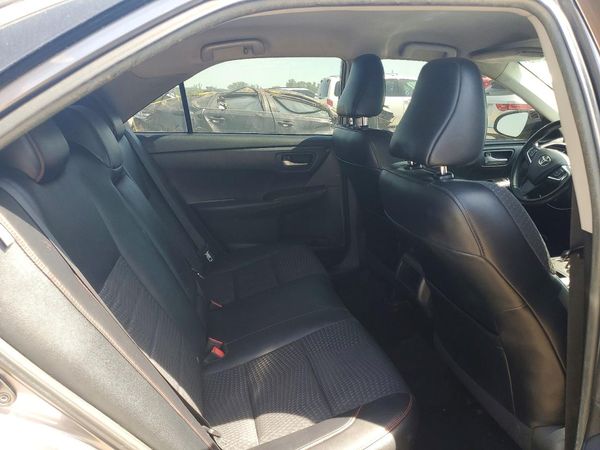 2015 TOYOTA CAMRY