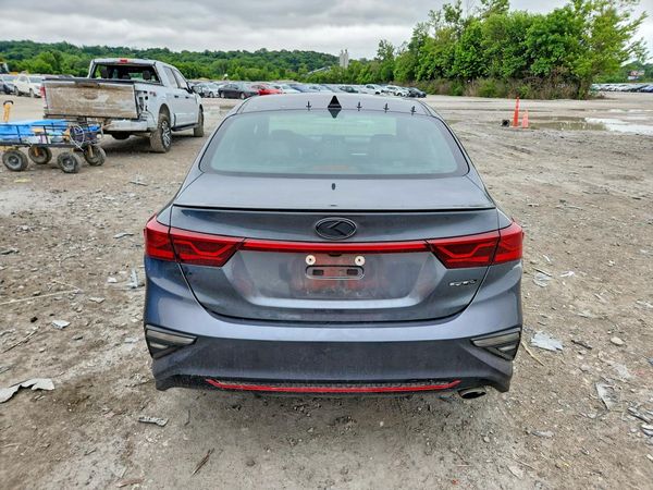2021 KIA FORTE GT Line