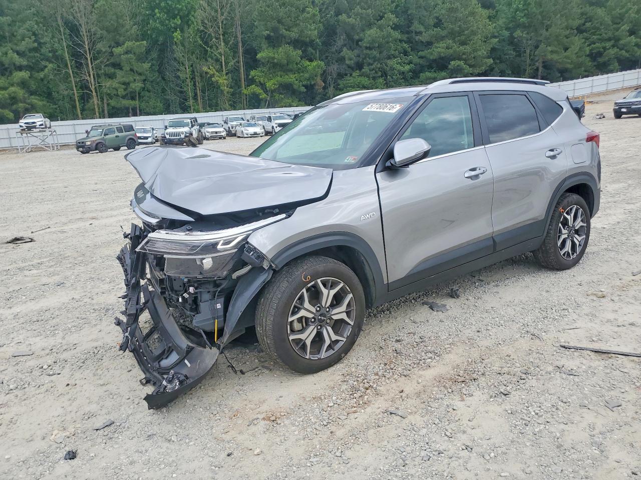 2023 KIA SELTOS EX