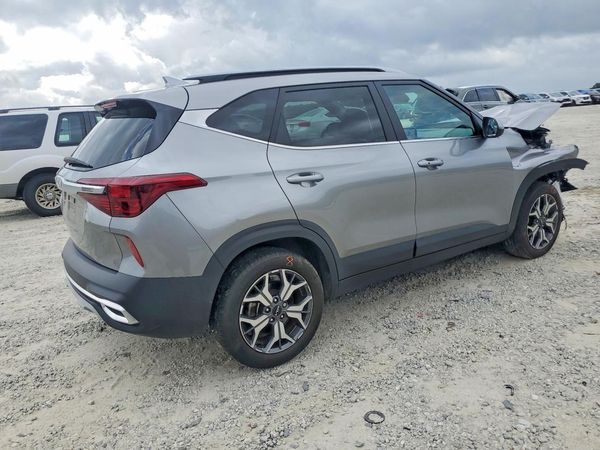2023 KIA SELTOS EX