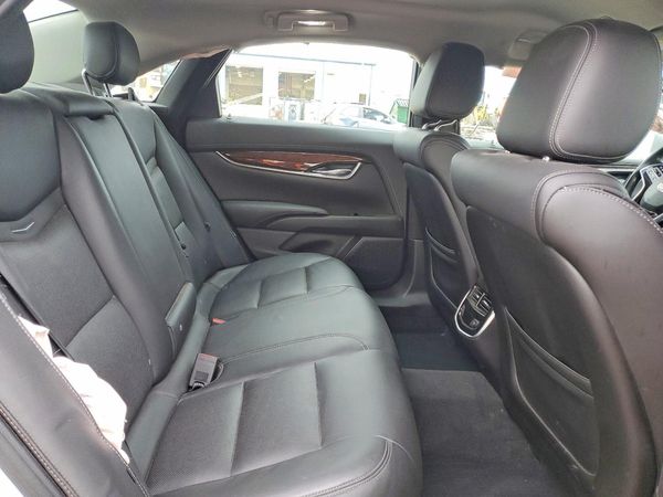 2016 CADILLAC XTS Luxury