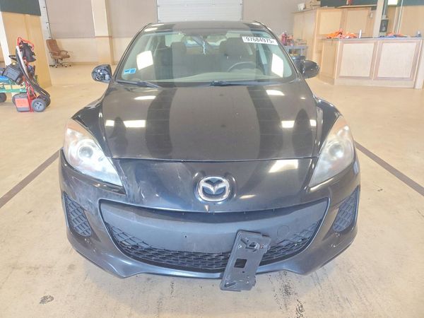 2013 MAZDA 3 SV/Base