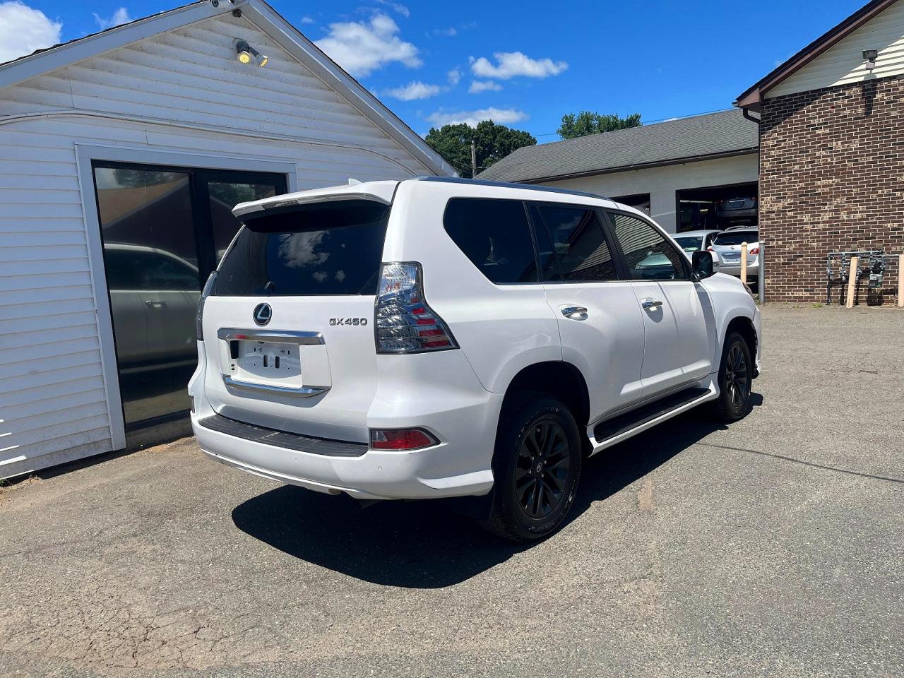 2023 LEXUS GX 460 Premium