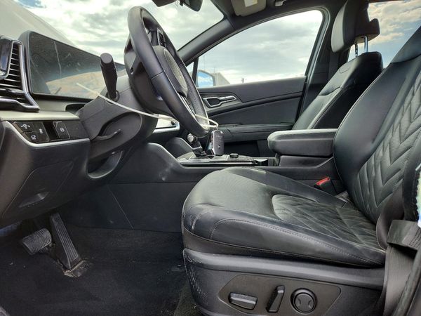 2024 KIA SPORTAGE X-LINE