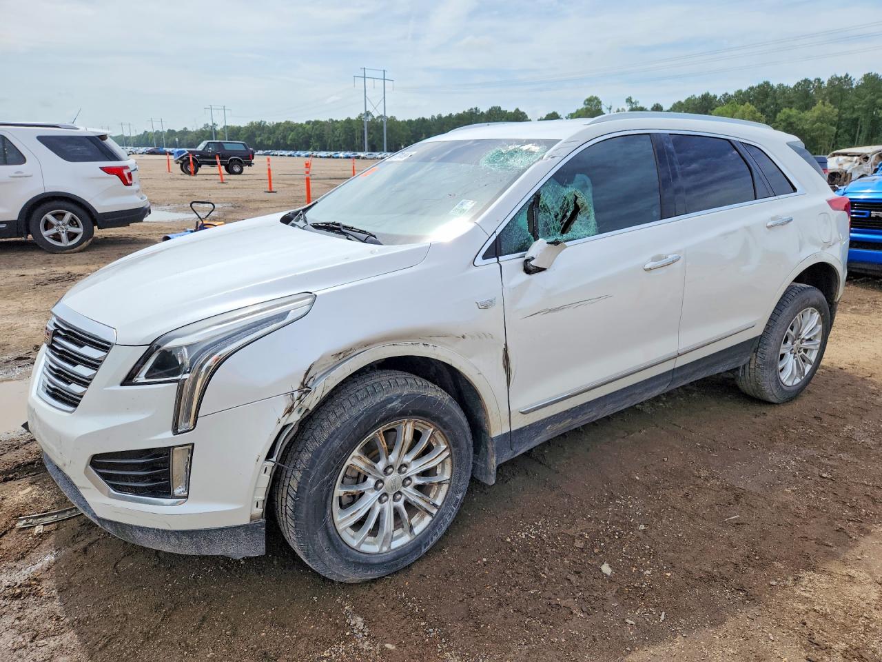 2017 CADILLAC XT5 Base