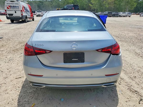 2024 MERCEDES-BENZ C C300