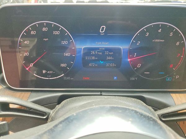 2024 MERCEDES-BENZ C C300