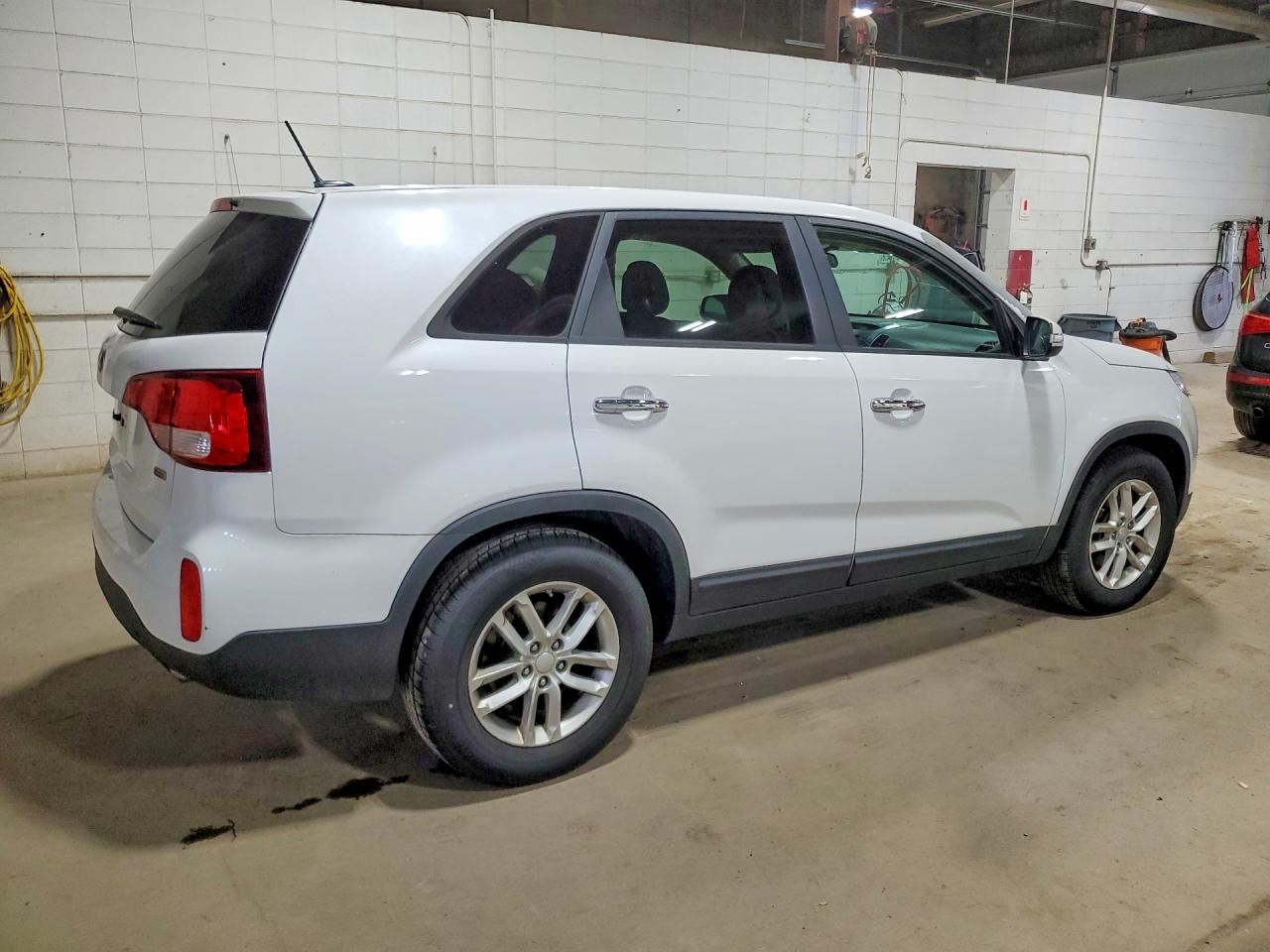 2015 KIA SORENTO GL