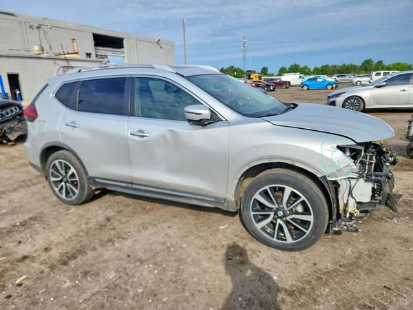 2018 NISSAN ROGUE — Passenger 3/4