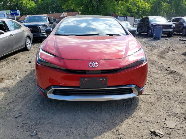 2026 TOYOTA PRIUS
