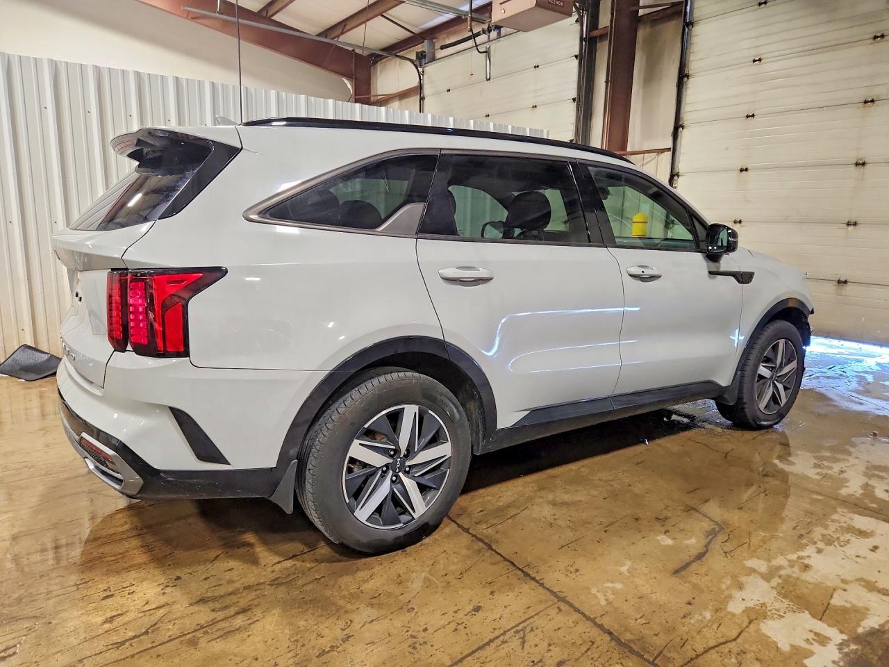 2022 KIA SORENTO EX