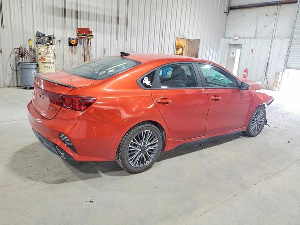 2023 KIA FORTE GT Line