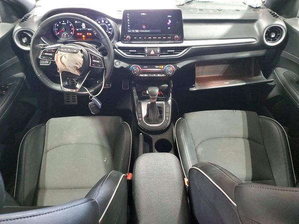 2023 KIA FORTE GT Line